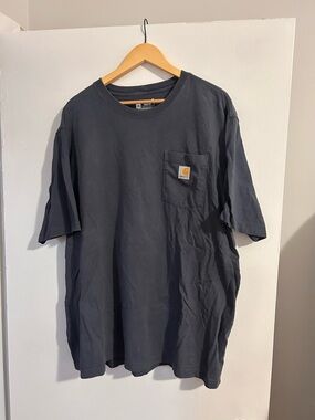 Carhartt Short-Sleeve Pocket Tee in Dark Charcoal